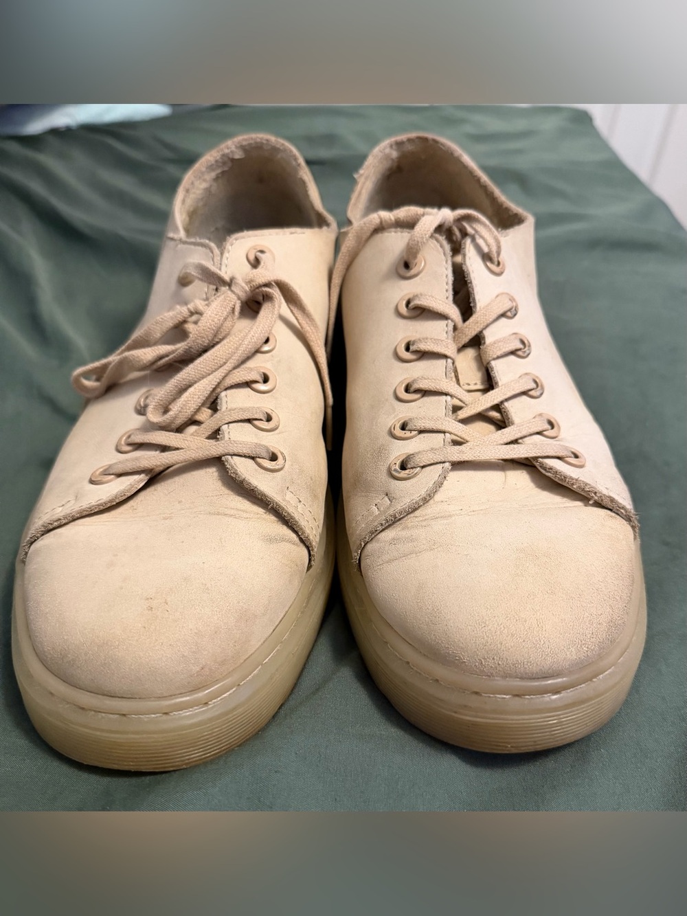 Dr. Martens Beige Soft 00% leather gum sole Sneakers Mens 10/Woman’s 11.5